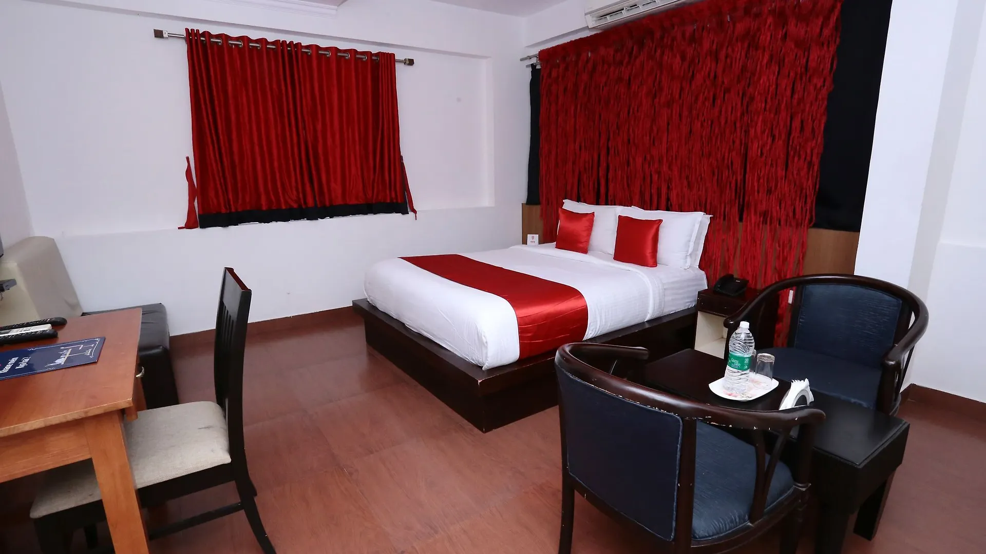 Oyo 10612 Near Ernakulam Railway Station Hotel Kochi