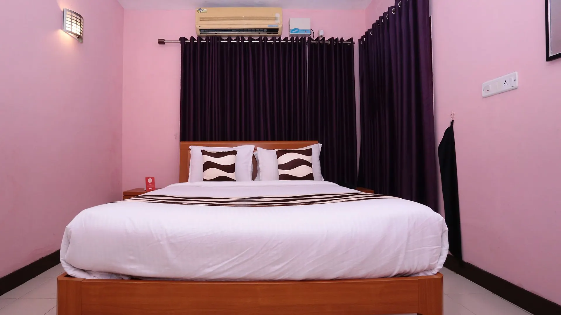 Oyo 10612 Near Ernakulam Railway Station Hotel Kochi