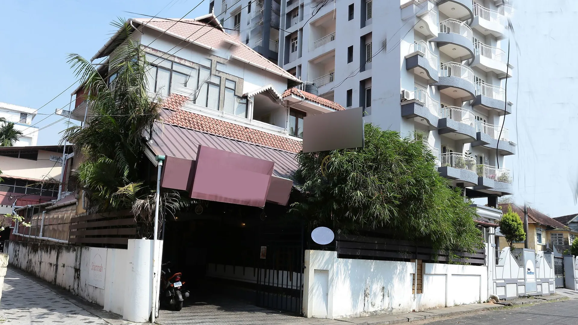 Oyo 10612 Near Ernakulam Railway Station Hotel Kochi