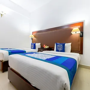 Hotel Oyo 7188 Ajantha Regency